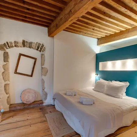 La Cour Filaterie - Of 30 Sq M In The Breakfast Included *