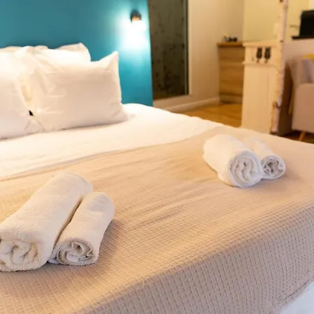 La Cour Filaterie - Of 30 Sq M In The Breakfast Included Apartment *